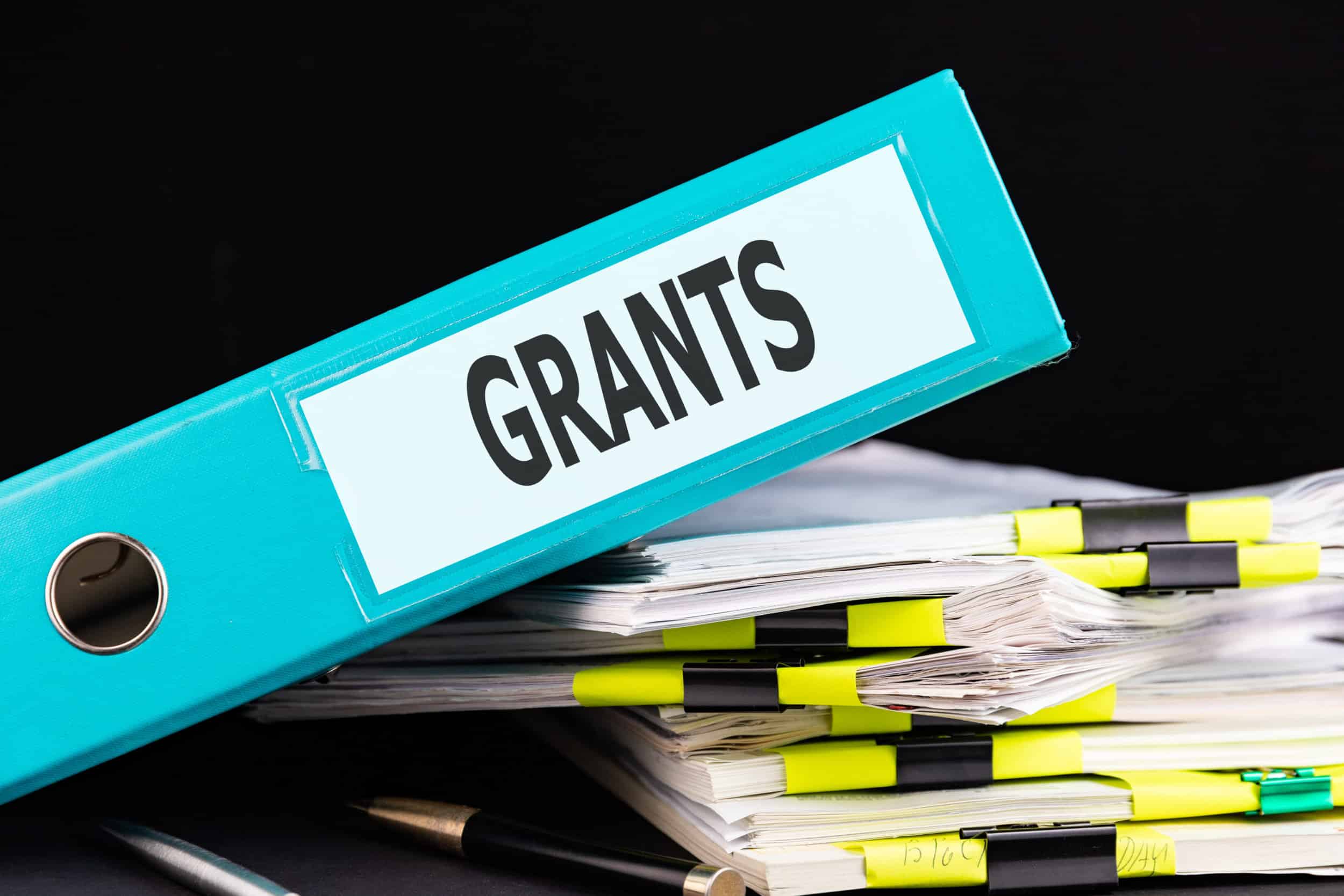 How to Write a Winning Grant Proposal for Artists